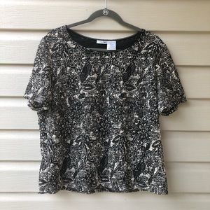 ❤️ 1X East Fifth Black Cream Floral Lace Top.